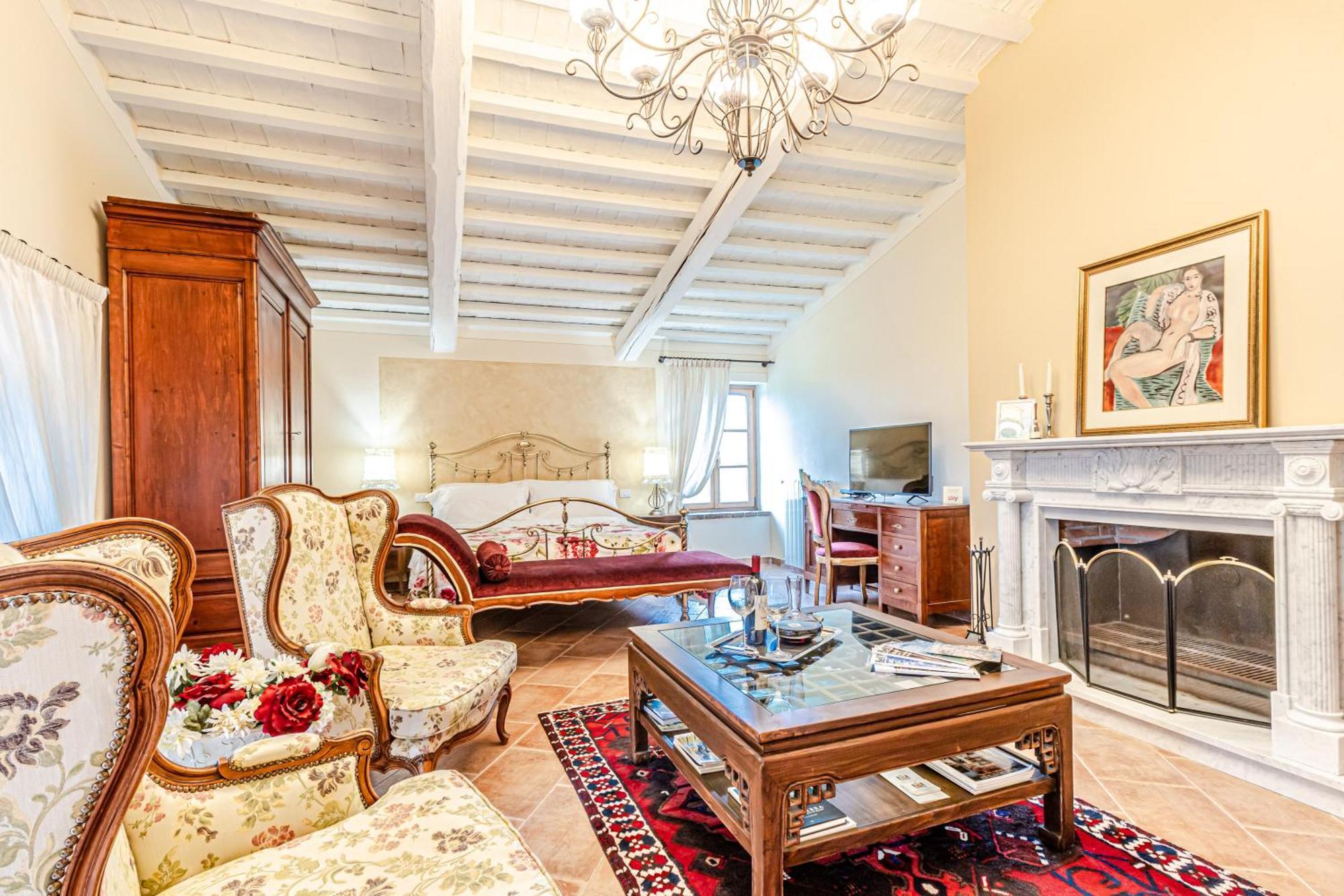 Chateau La Siroque Montecatini Val di Cecina Kültér fotó